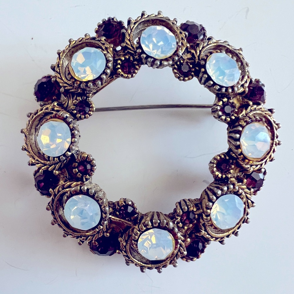 Elegant Signed Hollycraft Brooch